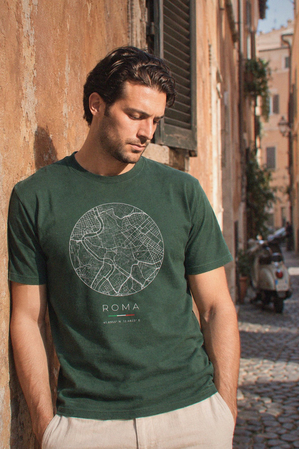 Rome map t-shirt close-up on the chest print, Rome